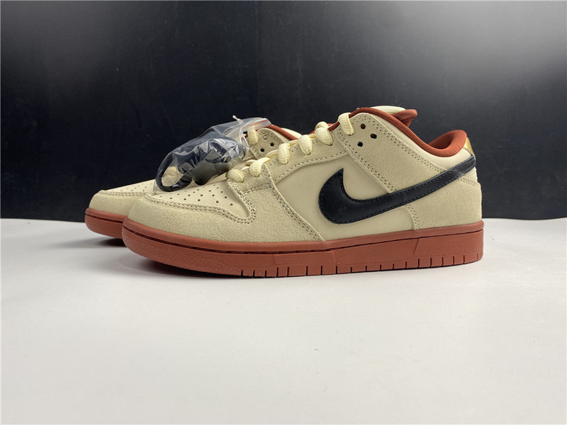 NIKE SB DUNK LOW BQ6817-100