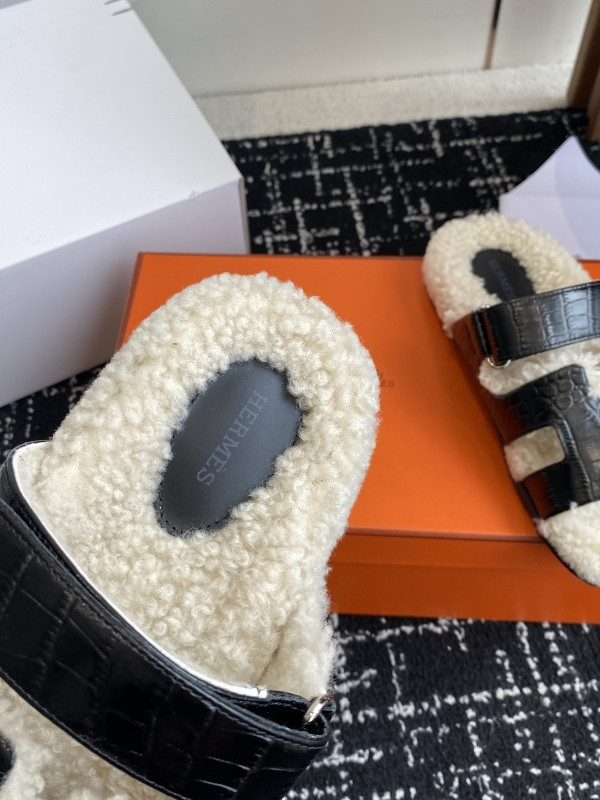 H*rmes Sandals（TEXTURED)