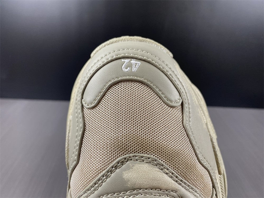 Ba*len*cia*ga triple s 524039 w2fa1 9710