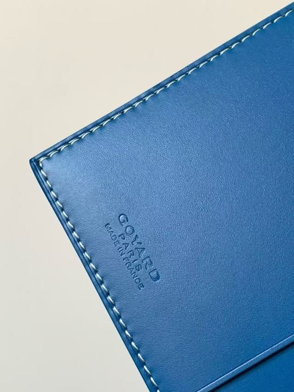 G09ard saint-roch long wallet