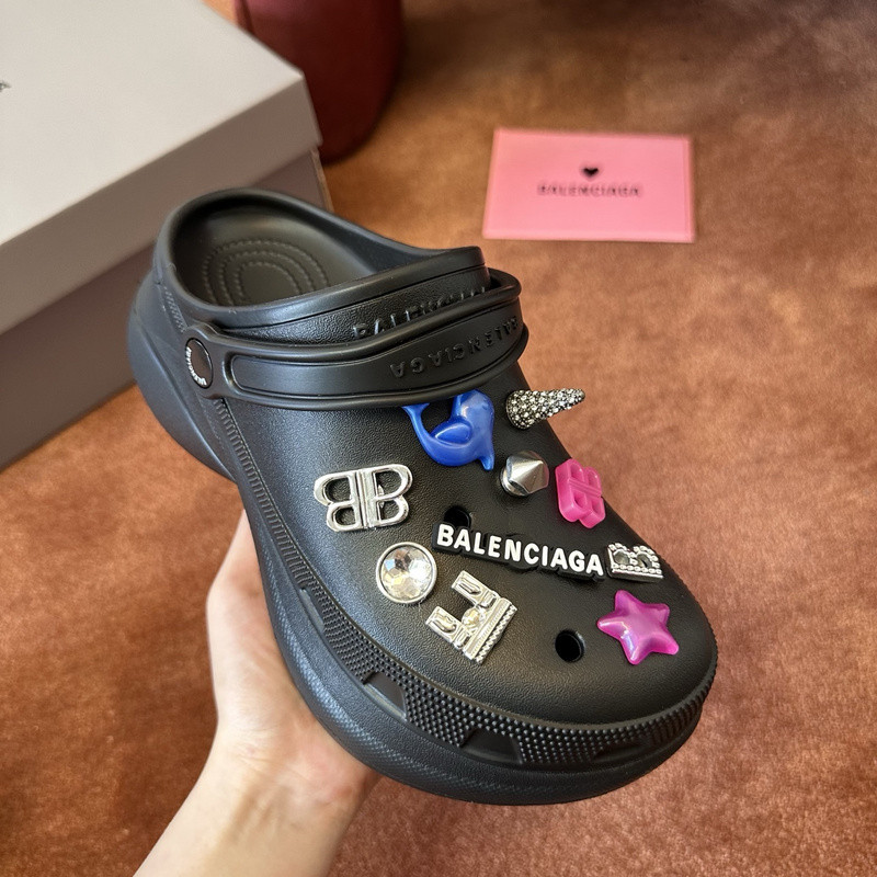 BALENCIAGA SLIDES
