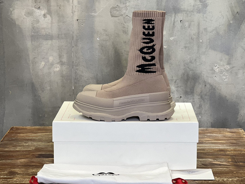 Alexander McQueen Tread sock-style boots