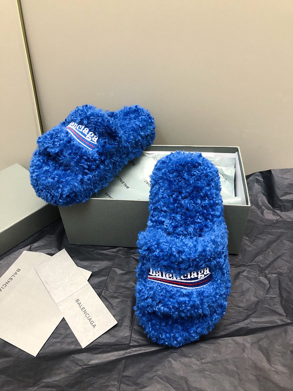 BALENCIAGA SLIDES