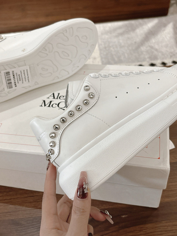 ALEXANDER MCQUEEN SNEAKER