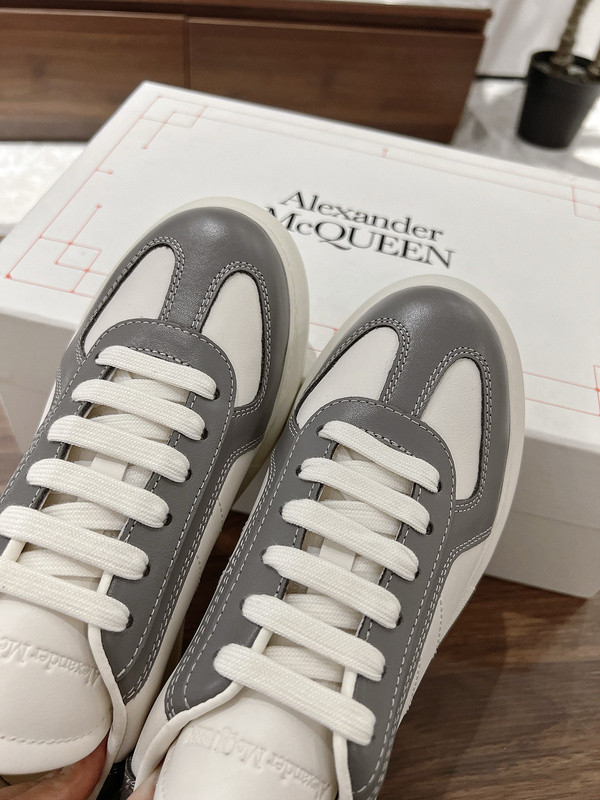 ALEXANDER MCQUEEN SNEAKER