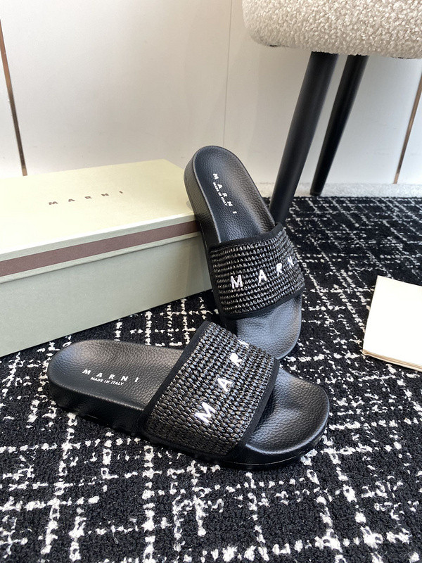 MARNI EMBROIDERED-LOGO SLIDES