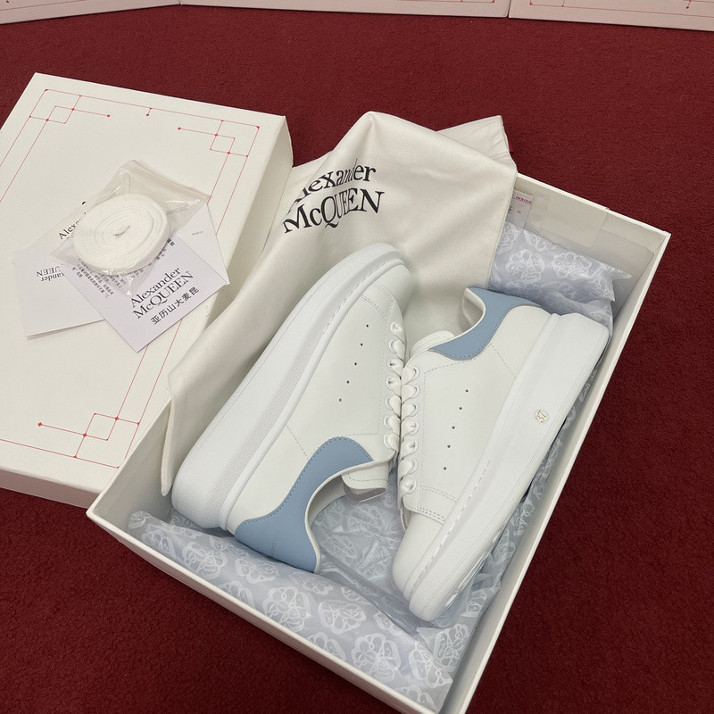 ALEXANDER MCQUEEN SNEAKER