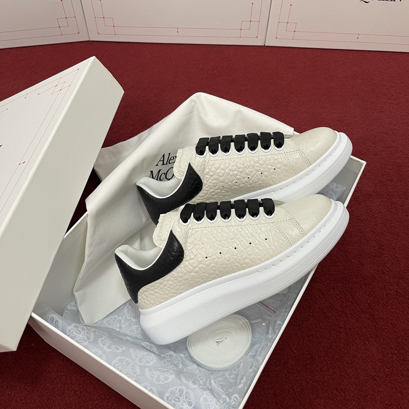 ALEXANDER MCQUEEN SNEAKER