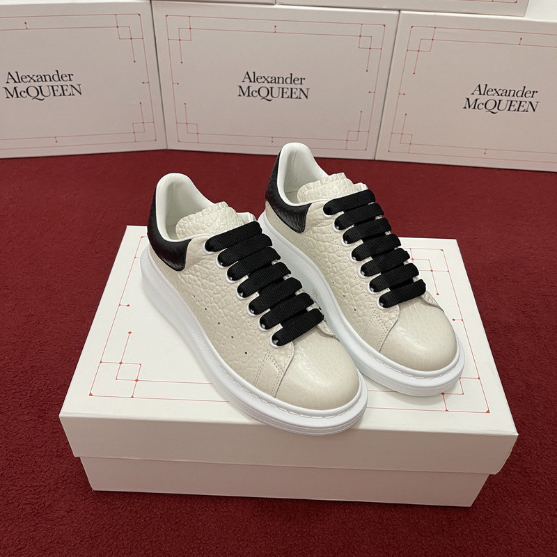 ALEXANDER MCQUEEN SNEAKER