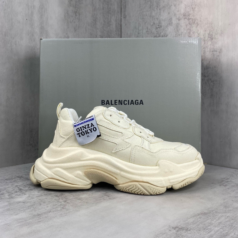 BALENCIAGA TRIPLE S