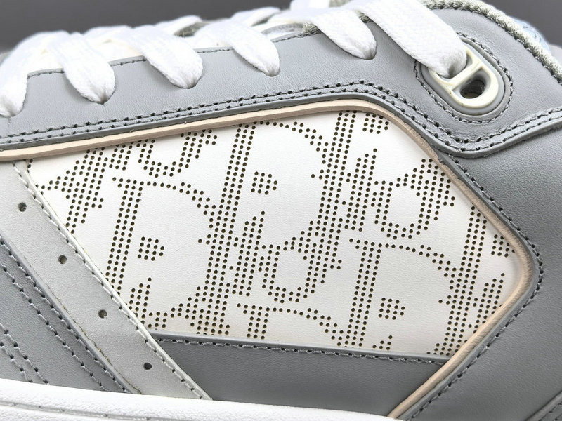 DIOR SNEAKERS