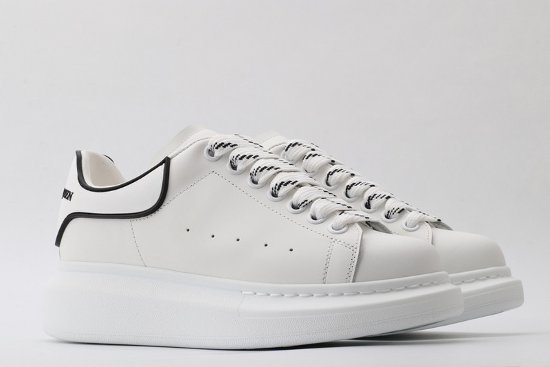 ALEXANDER MCQUEEN SNEAKER