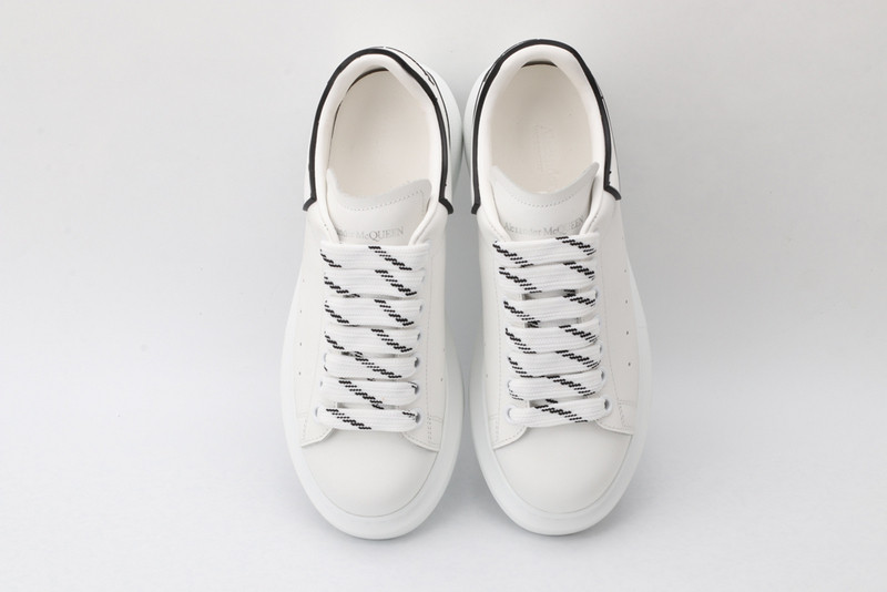 ALEXANDER MCQUEEN SNEAKER