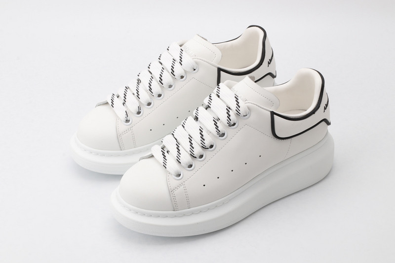 ALEXANDER MCQUEEN SNEAKER