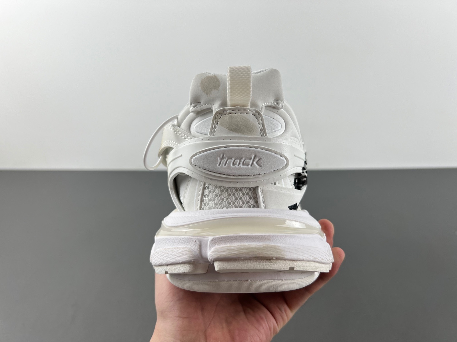 BALENCIAGA TRACK 542436 WTRHW 1090