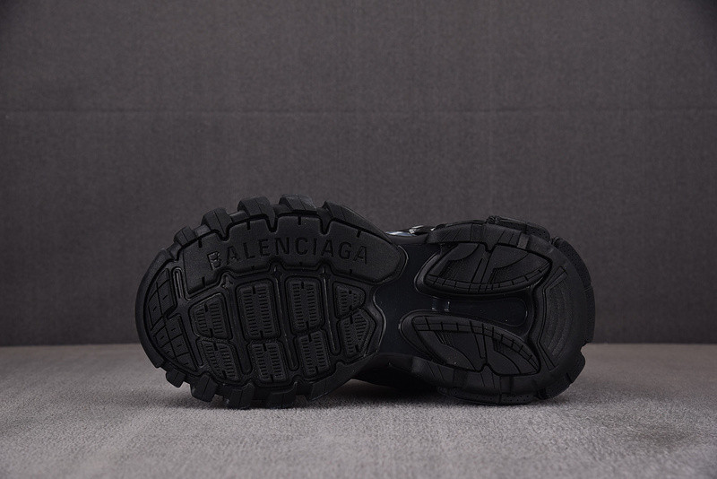 Ba*len*cia*ga track 542436 wtrhw 1090