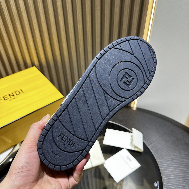 FENDI SNEAKERS