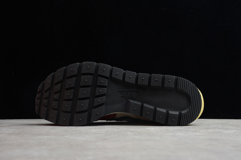 sacai x Nike VaporWaffle 5K BV0073-102