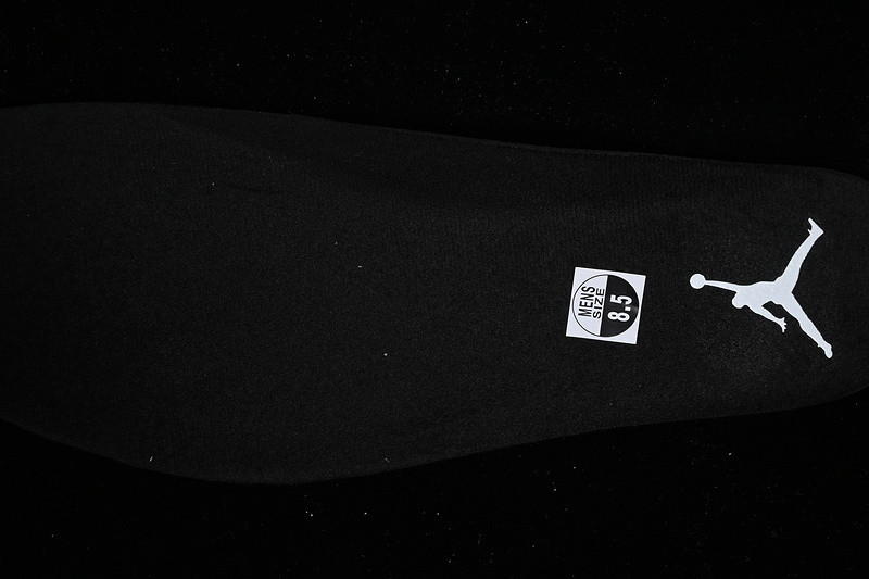 Air Jordan 4 “White Thunder” FQ8138-001