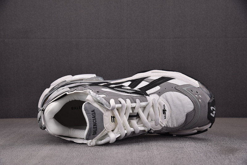 Ba*len*cia*ga runner 677403-w3rb5-9012