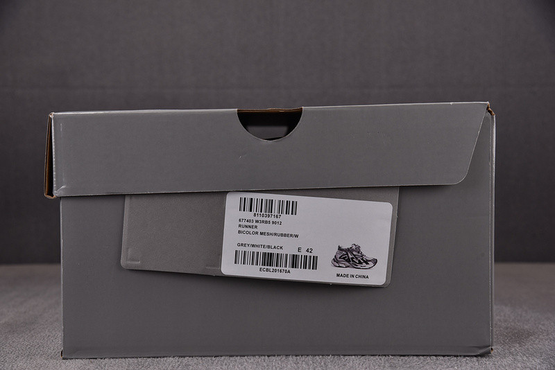 Ba*len*cia*ga runner 677403-w3rb5-9012