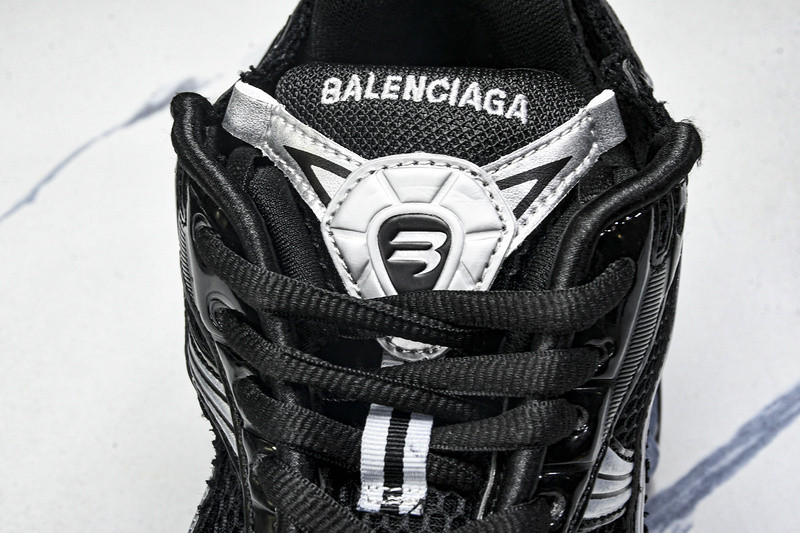 Balenciaga Runner 772767-W3RNY 0322
