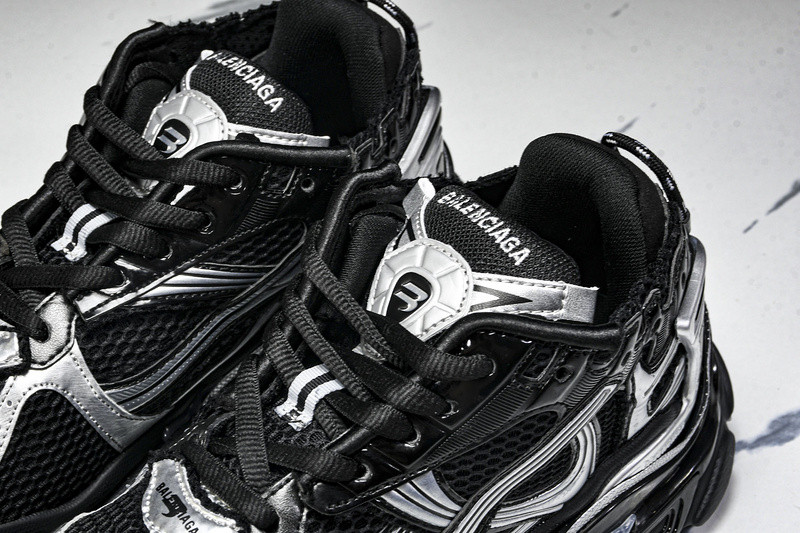 Balenciaga Runner 772767-W3RNY 0322