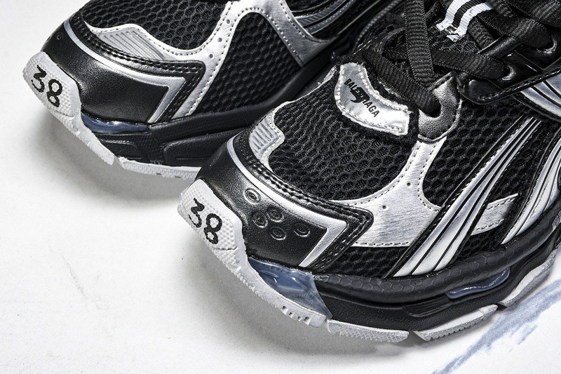 Balenciaga Runner 772767-W3RNY 0322