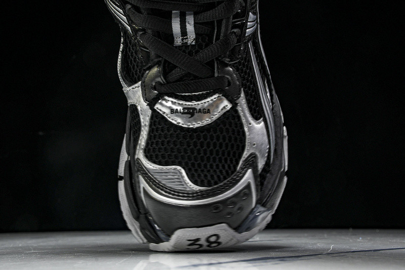 Balenciaga Runner 772767-W3RNY 0322