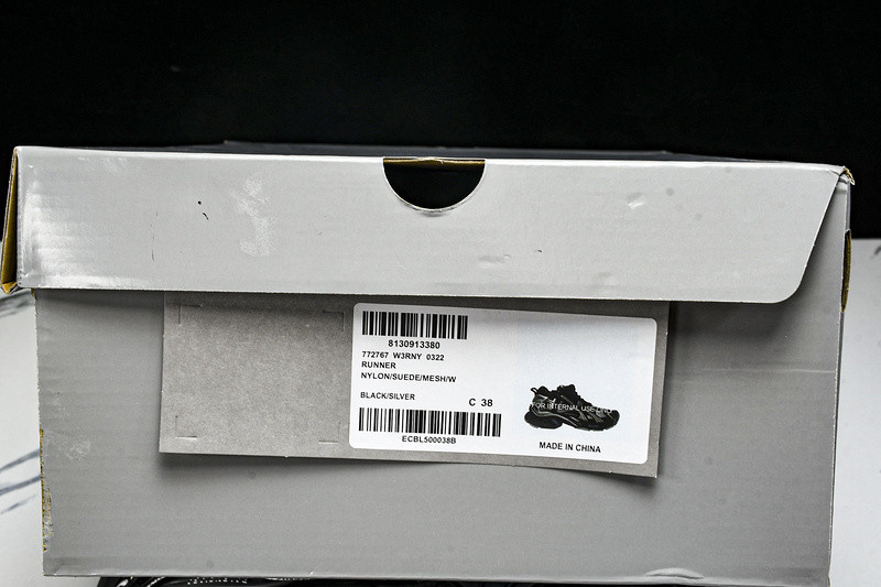 Balenciaga Runner 772767-W3RNY 0322