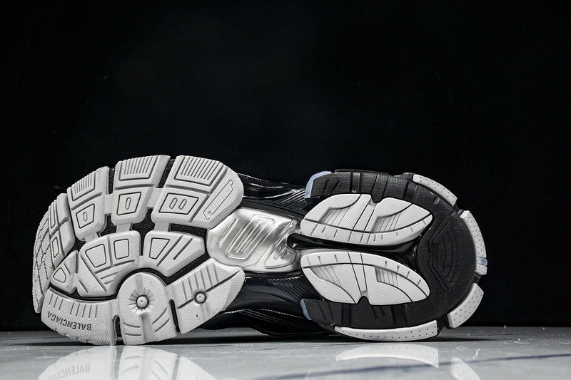 Balenciaga Runner 772767-W3RNY 0322