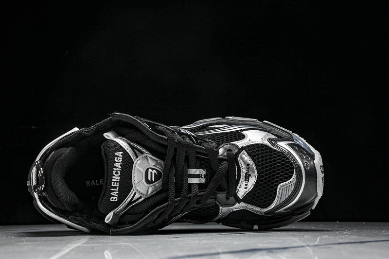 Balenciaga Runner 772767-W3RNY 0322