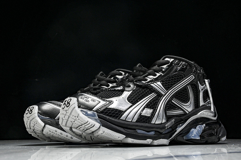Balenciaga Runner 772767-W3RNY 0322
