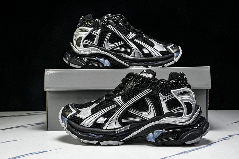 Balenciaga Runner 772767-W3RNY 0322