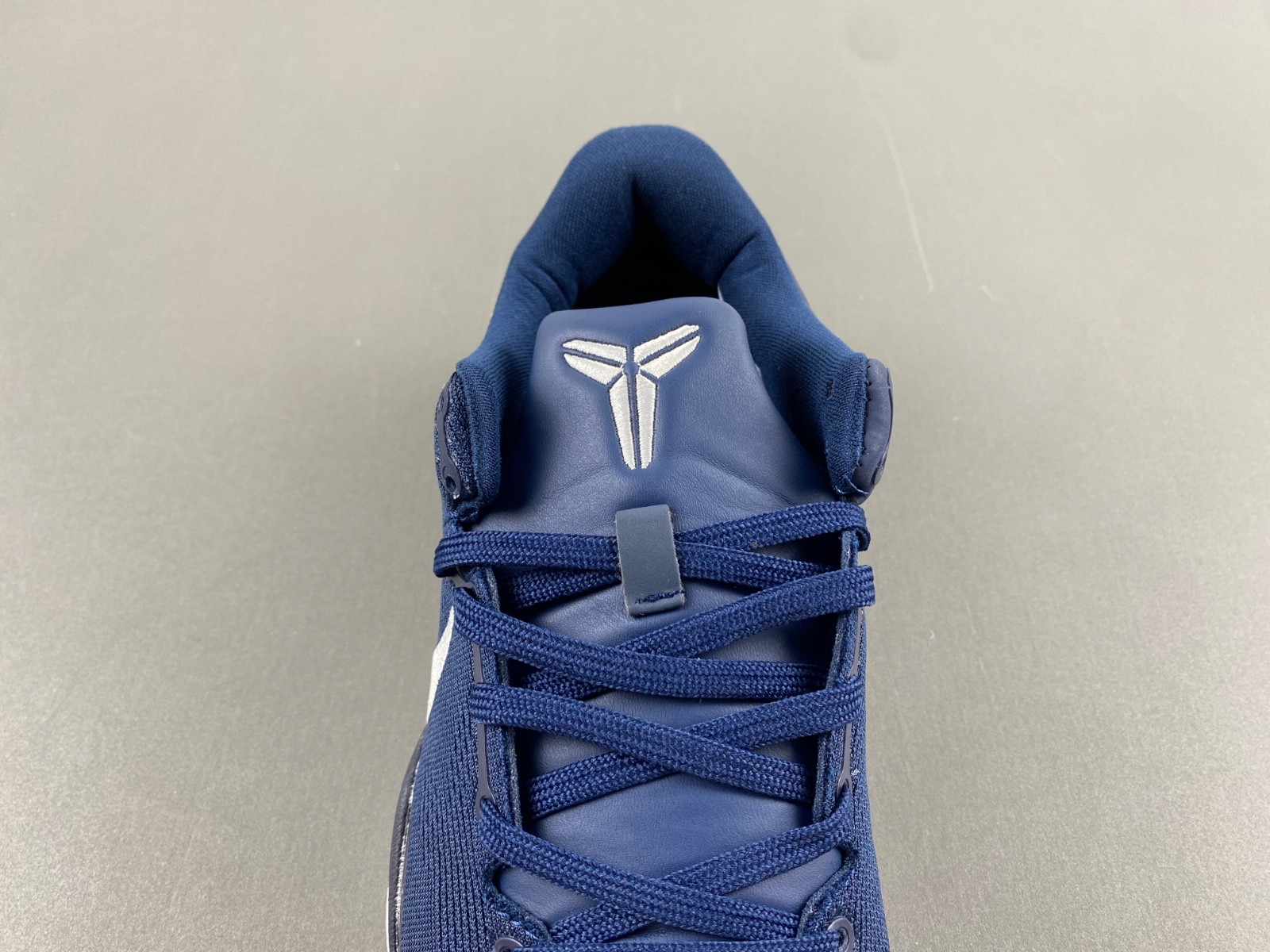 KOBE 8 Protro College Navy HF9550-400