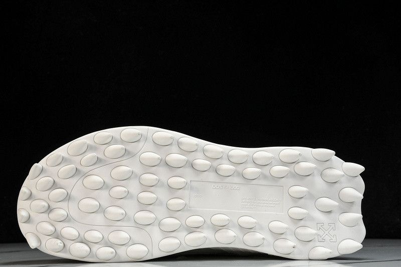 OW C/O ODSY-1000 SPORTS SHOES