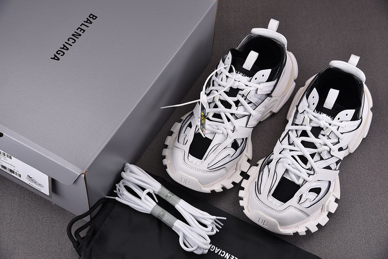 Ba*len*cia*ga track trainer 736330 w3skc 9010