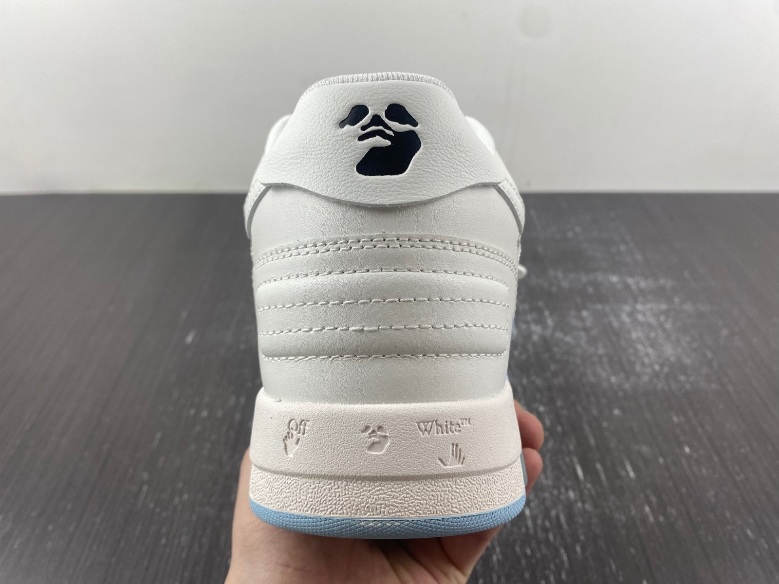 Off-White c/o Virgil Abloh