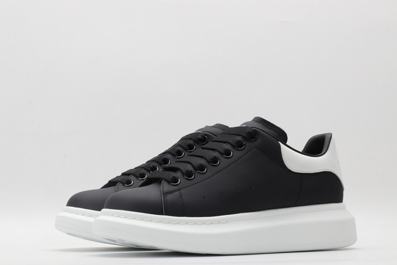 ALEXANDER MCQUEEN SNEAKER
