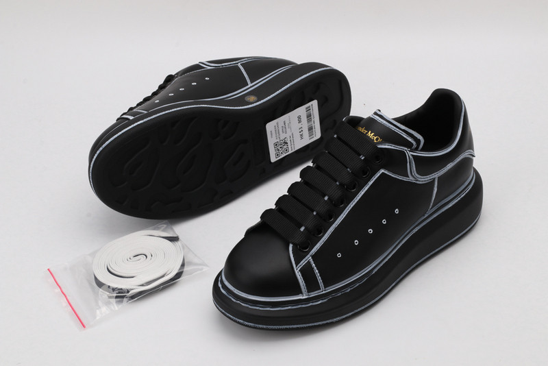 ALEXANDER MCQUEEN SNEAKER