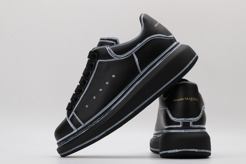 ALEXANDER MCQUEEN SNEAKER