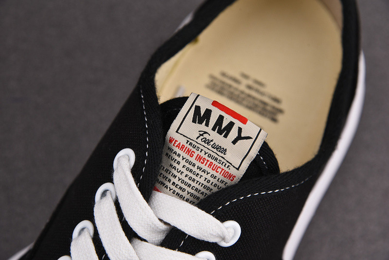 Ma*s*n mihara sneakers