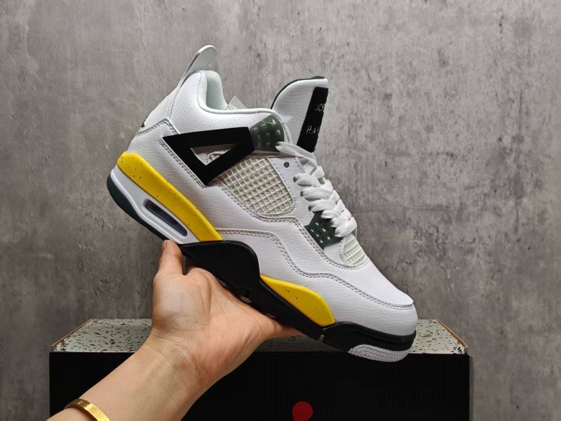 Air Jordan 4 Tour Yellow 2026 IO2463-102