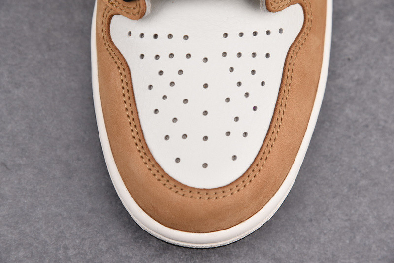 AIR JORDAN 1 RETRO HIGH ROOKIE OF THE YEAR 555088-700