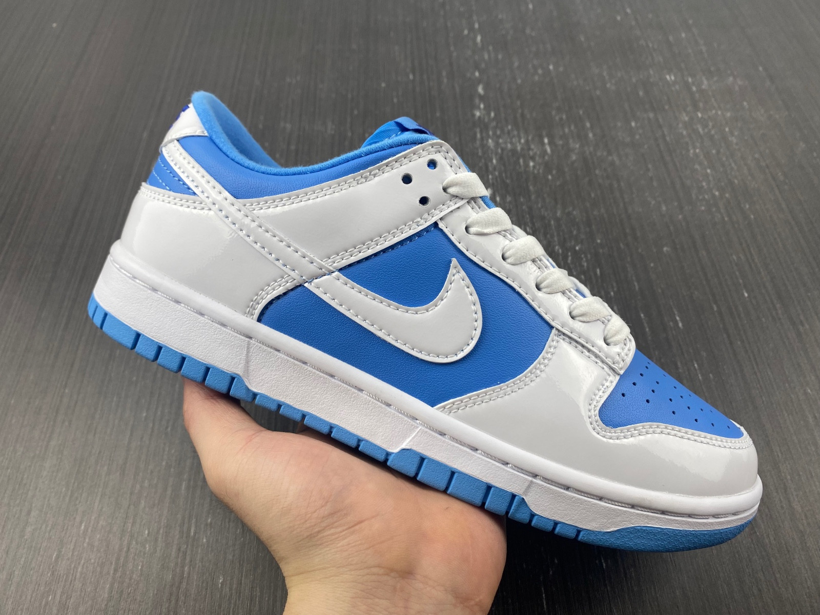 Nike Dunk Low Reverse UNC (W) DJ9955-101