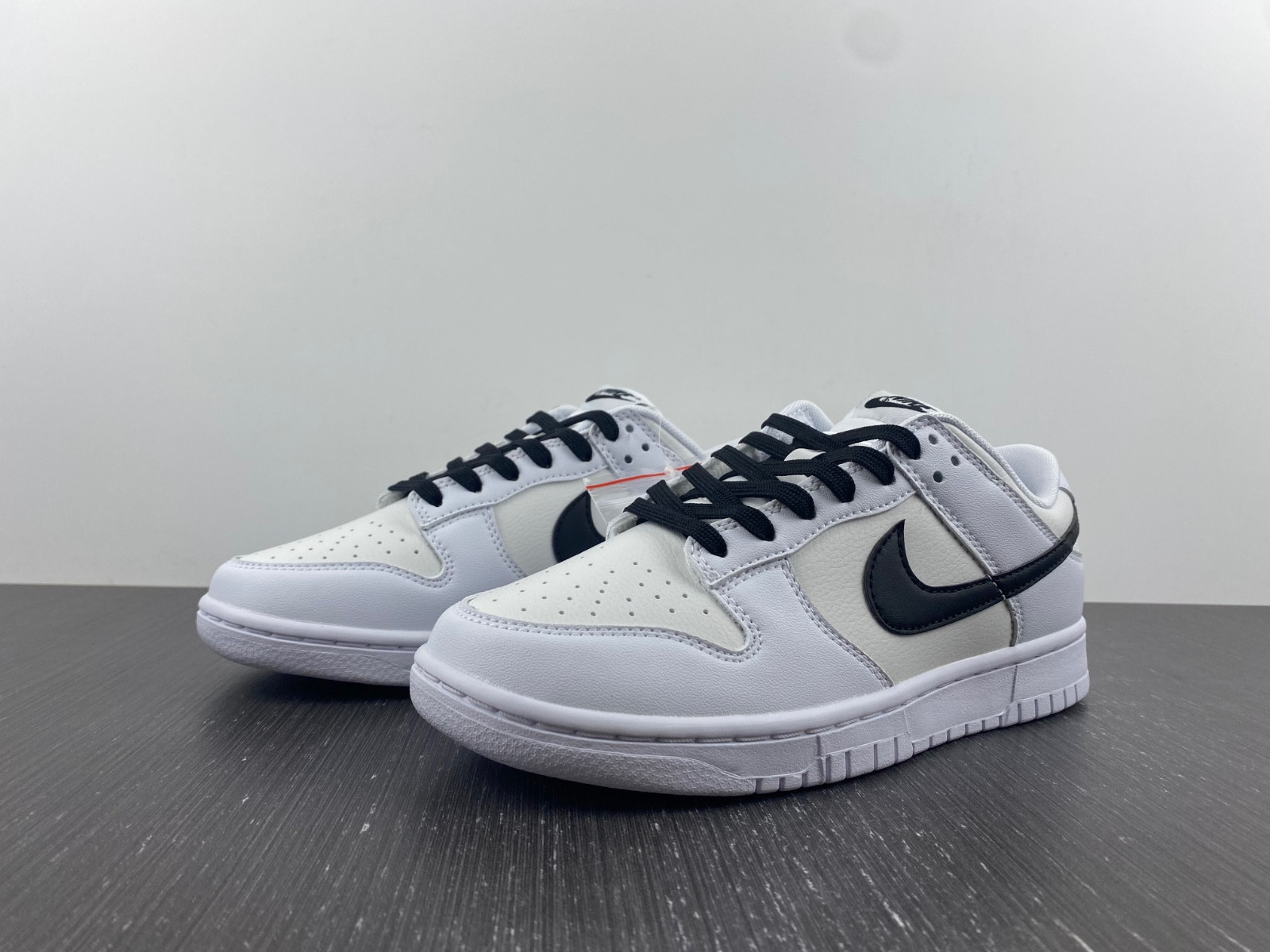 Nike Dunk Low Reverse Panda DJ6188-101