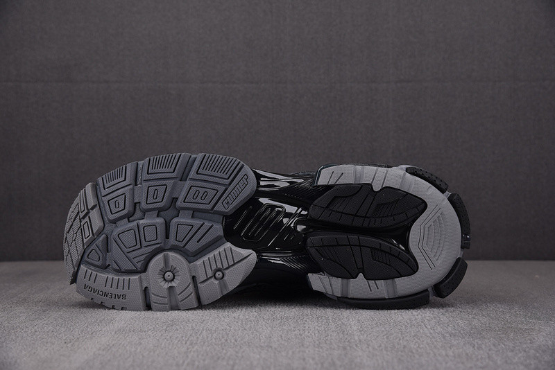 Ba*len*cia*ga runner 67402 w3rbr 1515