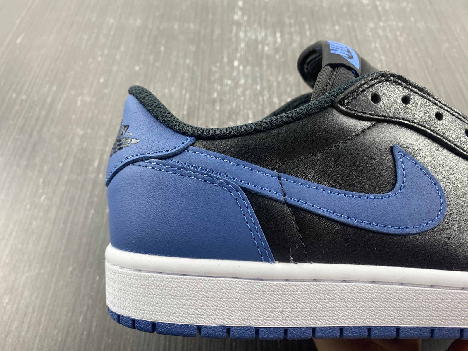 Jordan 1 Retro Low OG Mystic Navy CZ0790-041
