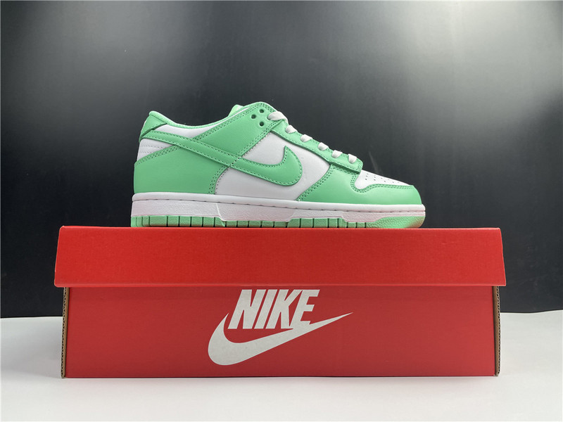 NIKE DUNK LOW GREEN GLOW DD1503-105