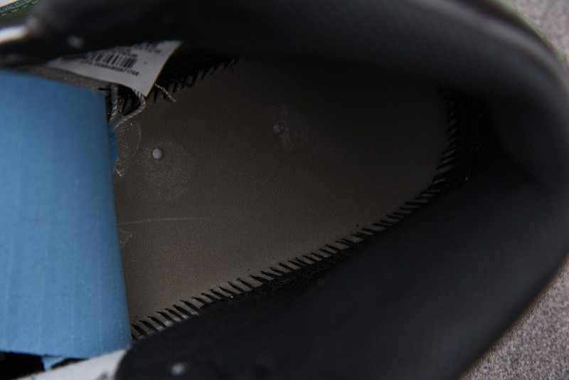 Jordan 1 Retro High Clay Green 555088-135